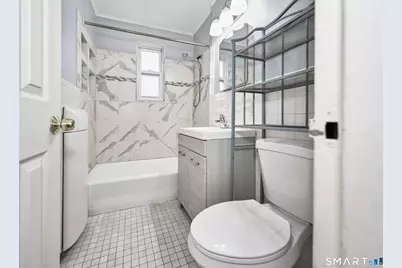 46 Nob Hill Circle #C, Bridgeport, CT 06610 - Photo 16