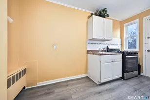 46 Nob Hill Cir, Bridgeport, CT 06610 - Photo 12