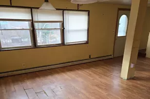 150 Jackson St, Thomaston, CT 06787 - Photo 10