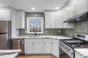 671 Elm St, Monroe, CT 06468 - Photo 12