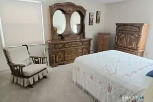 1162 Middle Turnpike W, Manchester, CT 06040 - Photo 12