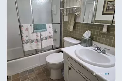 1162 Middle Turnpike West #APT B2, Manchester, CT 06040 - Photo 16