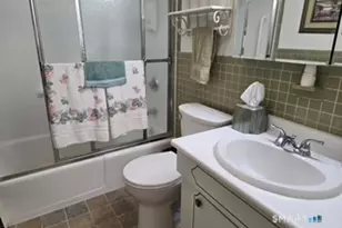 1162 Middle Turnpike W, Manchester, CT 06040 - Photo 16