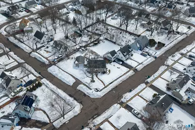 50 Pleasant Drive, Hamden, CT 06514 - Photo 36