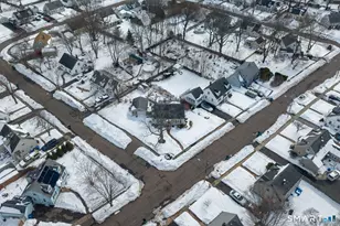 50 Pleasant Dr, Hamden, CT 06514 - Photo 36