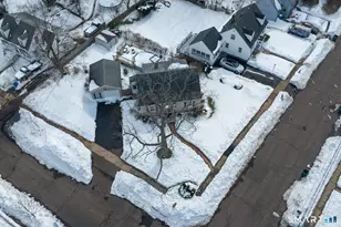 50 Pleasant Dr, Hamden, CT 06514 - Photo 32