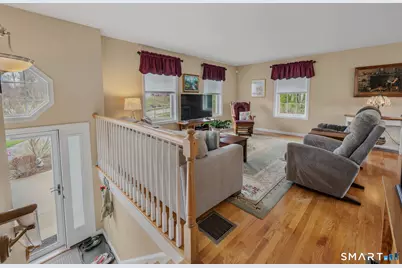 8 Heartwell Drive, Groton, CT 06340 - Photo 6