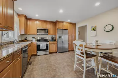 8 Heartwell Drive, Groton, CT 06340 - Photo 14