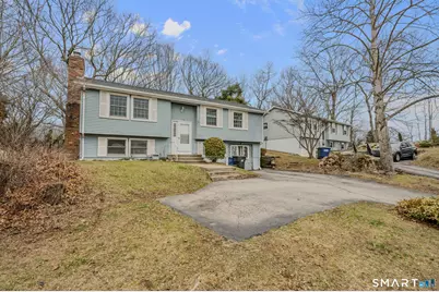 10 Amherst Court, Groton, CT 06355 - Photo 2