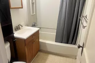128 Laurel Ct, Plainville, CT 06062 - Photo 6