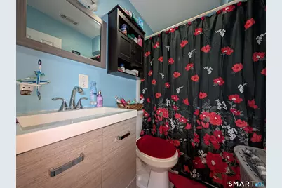 188 Holly Street, Bridgeport, CT 06607 - Photo 28