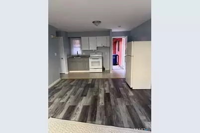 240 Oak Street #21, Bridgeport, CT 06604 - Photo 2