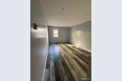 240 Oak Street #27, Bridgeport, CT 06604 - Photo 2