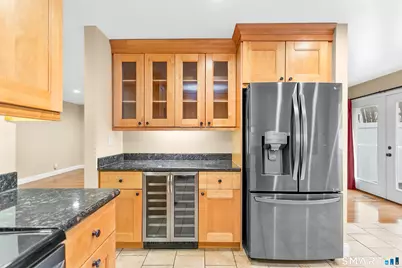 1230 Hope Street #APT 7, Stamford, CT 06907 - Photo 12