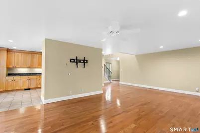 1230 Hope Street #APT 7, Stamford, CT 06907 - Photo 8