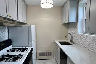 140 Grove St, Stamford, CT 06901 - Photo 4