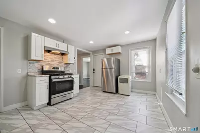 73 Orange Street, Bridgeport, CT 06607 - Photo 12