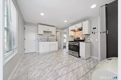 73 Orange Street, Bridgeport, CT 06607 - Photo 14