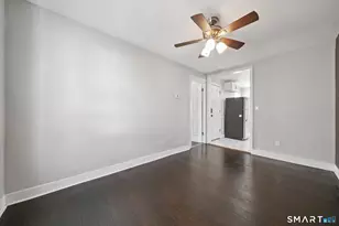 73 Orange St, Bridgeport, CT 06607 - Photo 18