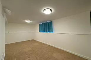 547 B Laurel St, East Haven, CT 06512 - Photo 6