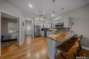 60 Hawthorne St, West Haven, CT 06516 - Photo 8