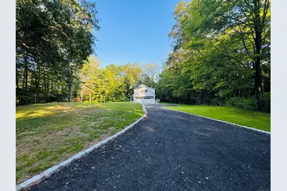 238 Berkshire Road, Newtown, CT 06482 - Photo 4