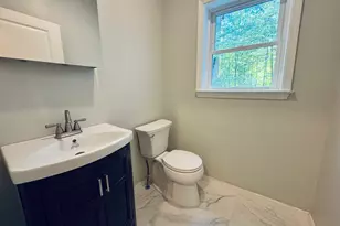 238 Berkshire Rd, Newtown, CT 06482 - Photo 14