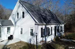 52 Walnut Hill Rd, East Lyme, CT 06333 - Photo 2