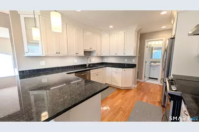 10 Ledgewood Drive #10, Brookfield, CT 06804 - Photo 14