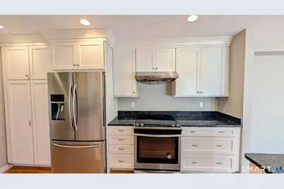 10 Ledgewood Drive #10, Brookfield, CT 06804 - Photo 16