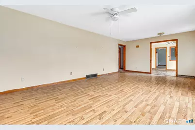 9 Greenview Road, Danbury, CT 06811 - Photo 6