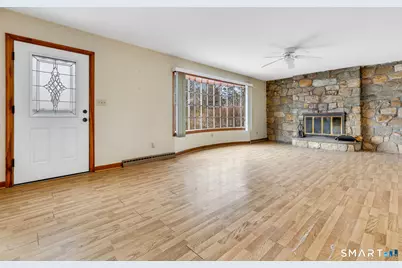9 Greenview Road, Danbury, CT 06811 - Photo 4