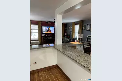 102 Carroll Avenue, Bridgeport, CT 06607 - Photo 18