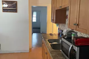 98 Carroll Ave, Bridgeport, CT 06608 - Photo 6