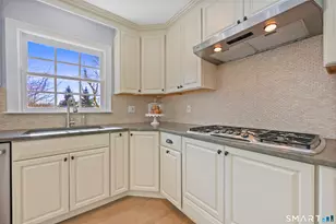 191 Mountain Wood Rd, Stamford, CT 06903 - Photo 12