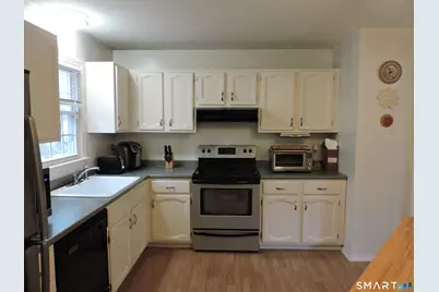 814 Graham Road, South Windsor, CT 06074 - Photo 10