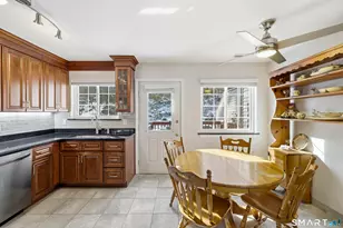 310 Boston Post Rd, Waterford, CT 06385 - Photo 8