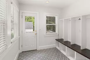 223 Middlesex Rd, Darien, CT 06820 - Photo 10