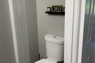 380 Hitchcock Rd, Waterbury, CT 06705 - Photo 16