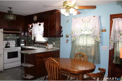 34 Woodrow Avenue, Norwich, CT 06360 - Photo 6