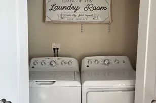 11 Copper Ridge Cir, Guilford, CT 06437 - Photo 18