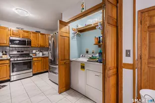 91 Ford St, Ansonia, CT 06401 - Photo 14