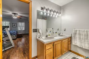 91 Ford St, Ansonia, CT 06401 - Photo 24