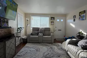 19 Maple St, Plainville, CT 06062 - Photo 6