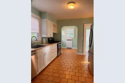 65 Spring Garden Street, Hamden, CT 06517 - Photo 2