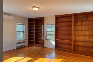 65 Spring Garden St, Hamden, CT 06517 - Photo 12