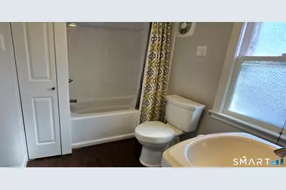 287 Hansen Avenue, Bridgeport, CT 06605 - Photo 18