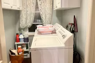 39 Balmforth Ave, Danbury, CT 06810 - Photo 8