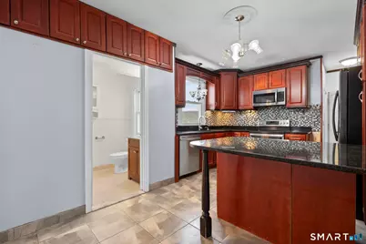 242 Prospect Street, Ansonia, CT 06401 - Photo 32