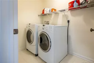 30 Caldwell Terrace, Danbury, CT 06810 - Photo 22